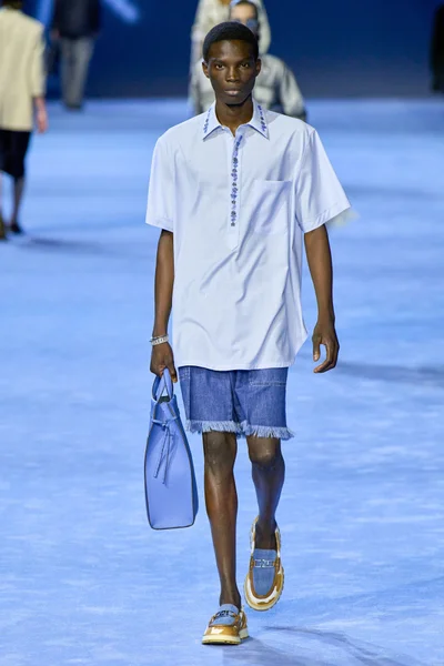 Look 29